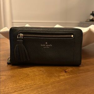Kate Spade Black Leather Zip Wallet